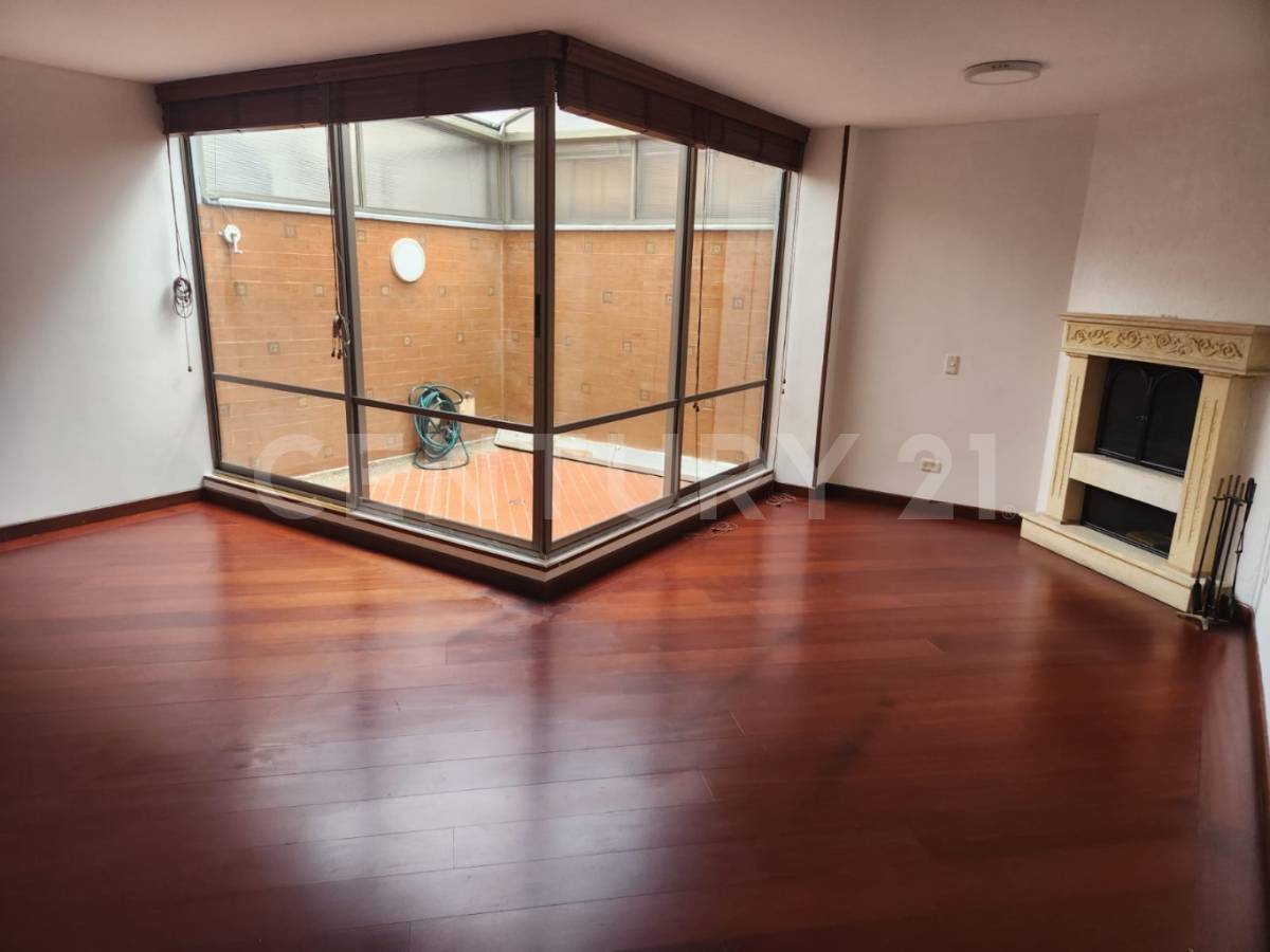 Casa en venta en Colina Campestre, Bogotá · foto 4 de 24