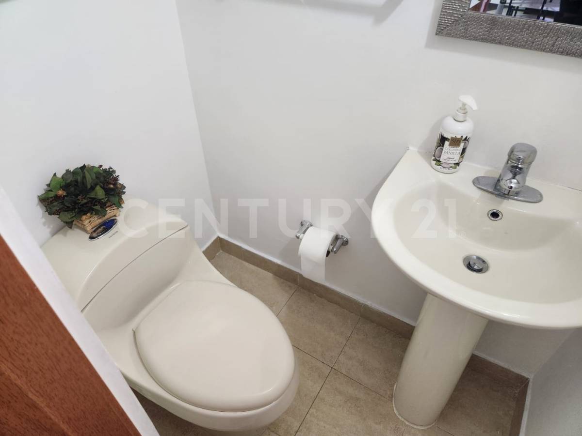 Casa en venta en Colina Campestre, Bogotá · foto 6 de 24