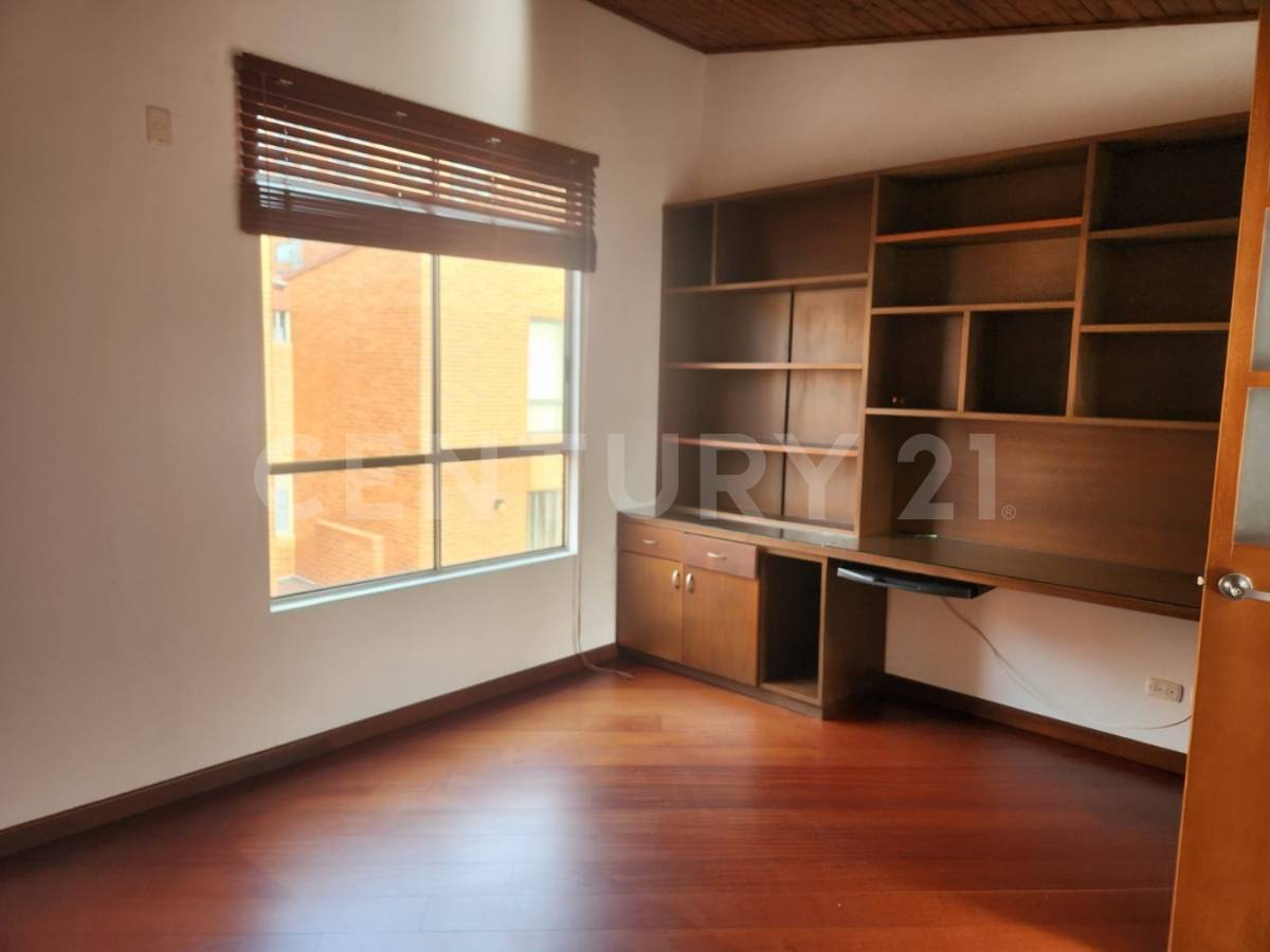 Casa en venta en Colina Campestre, Bogotá · foto 11 de 24