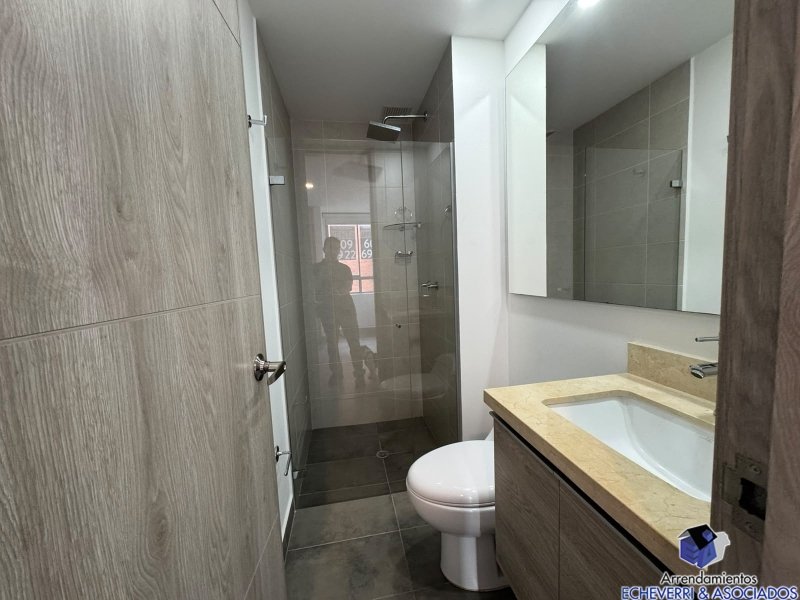 Apartamento en venta en Zona Centro, Envigado · foto 7 de 11