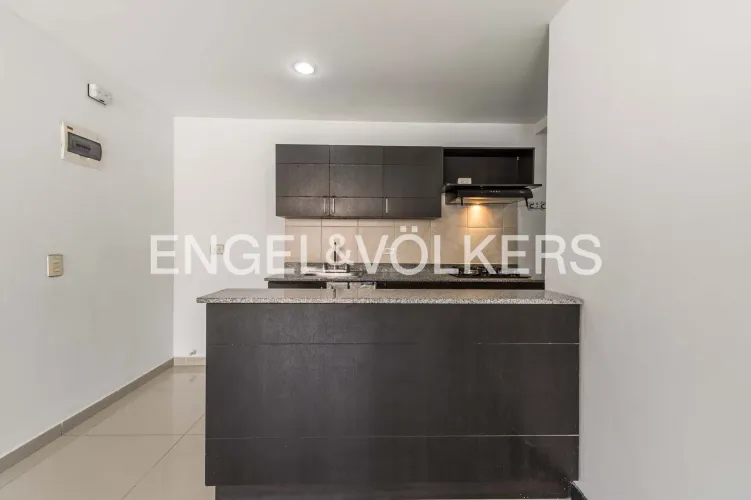 Apartamento de 3 alcobas en venta en El Poblado, Medellín, 84 m² · foto 5 de 14
