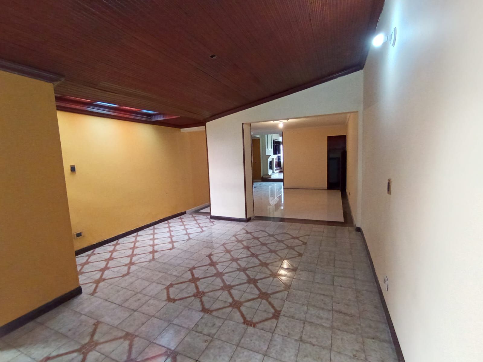 Casa en venta en Las Villas, Bogotá · foto 4 de 18