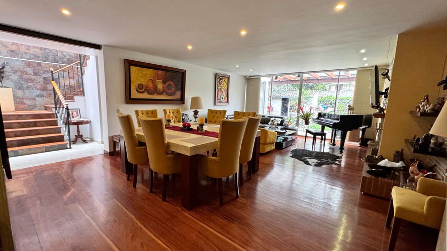 Casa de 3 alcobas en venta en Niza Sur, Bogotá, 380 m² · foto 3 de 20