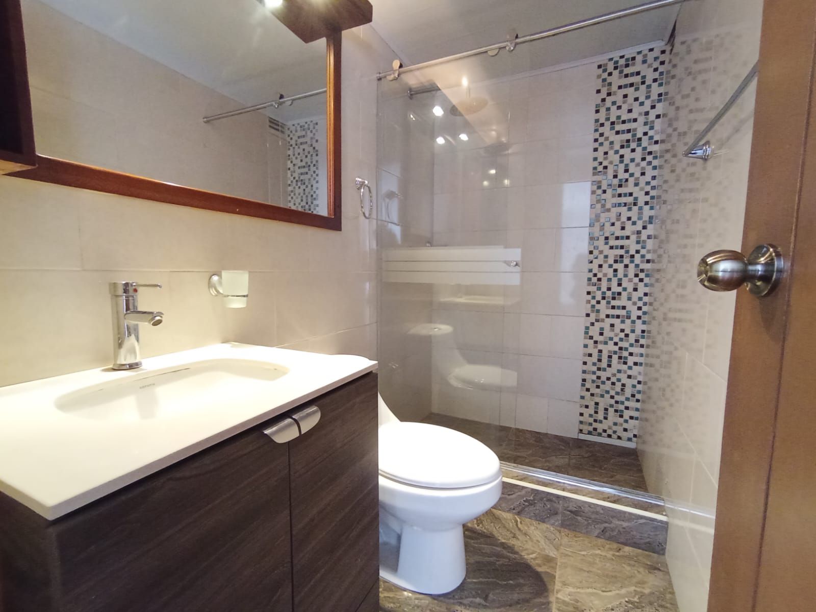 Apartamento en venta en Santa Barbara Central, Bogotá · foto 13 de 14