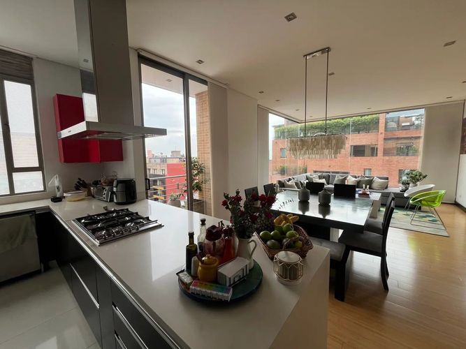 Apartamento en venta en Los Rosales, Bogotá · foto 3 de 19