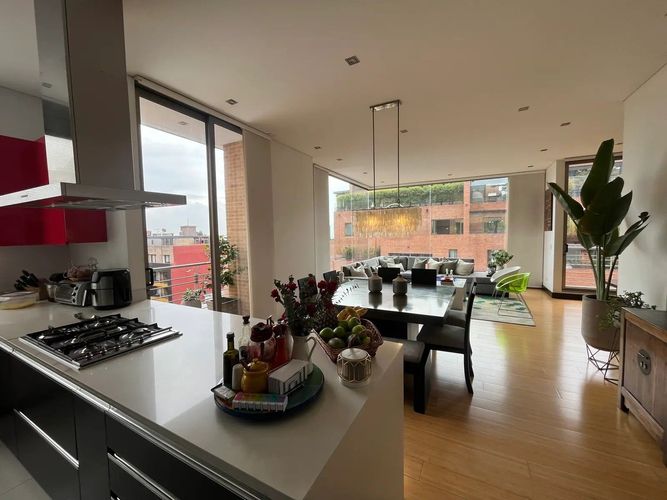Apartamento en venta en Los Rosales, Bogotá · foto 5 de 19