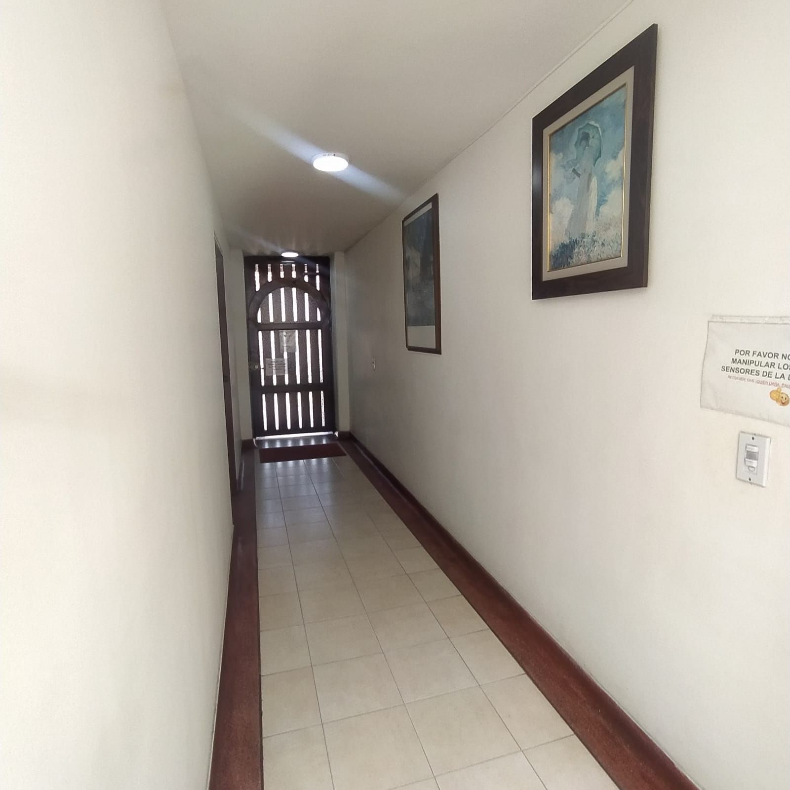 Casa en venta en Alhambra, Bogotá · foto 2 de 19