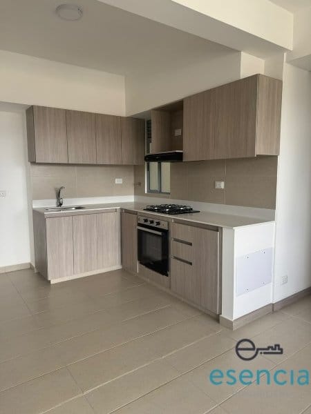 Apartamento de 3 alcobas en arriendo en El Porvenir, Rionegro, 86 m² · foto 2 de 12