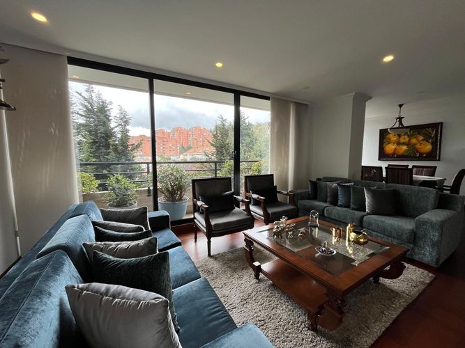 Apartamento de 2 alcobas en venta en Bella Suiza, Bogotá, 118 m² · foto 2 de 20