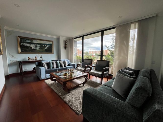Apartamento de 2 alcobas en venta en Bella Suiza, Bogotá, 118 m² · foto 3 de 20