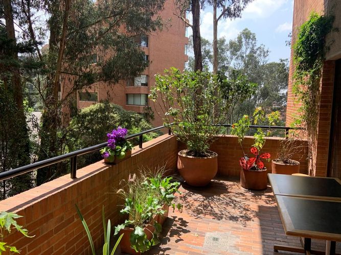 Apartamento de 4 alcobas en venta en Bella Vista, Bogotá, 464 m² · foto 2 de 13