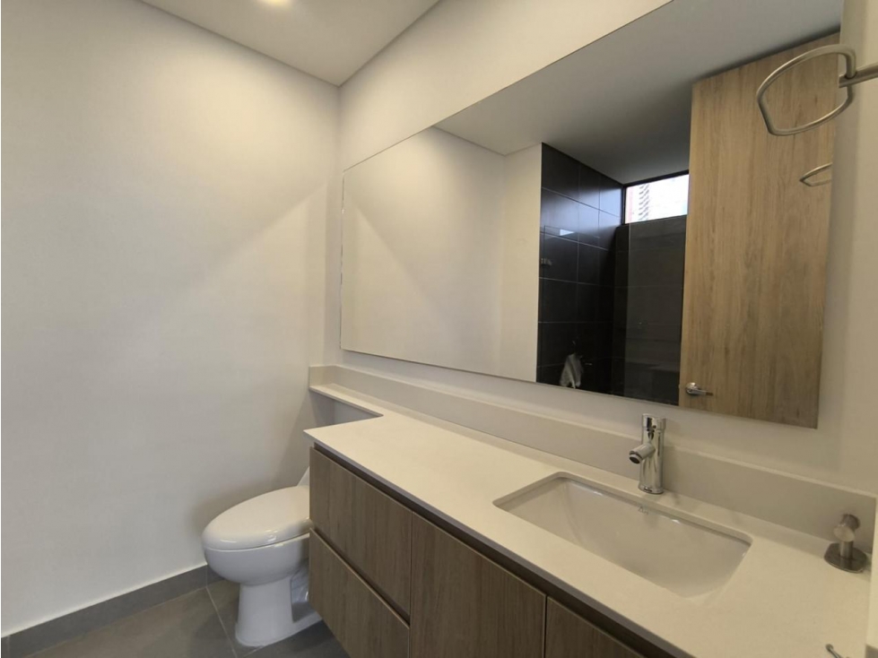 Apartamento en arriendo en El Tesoro, Medellín · foto 17 de 19