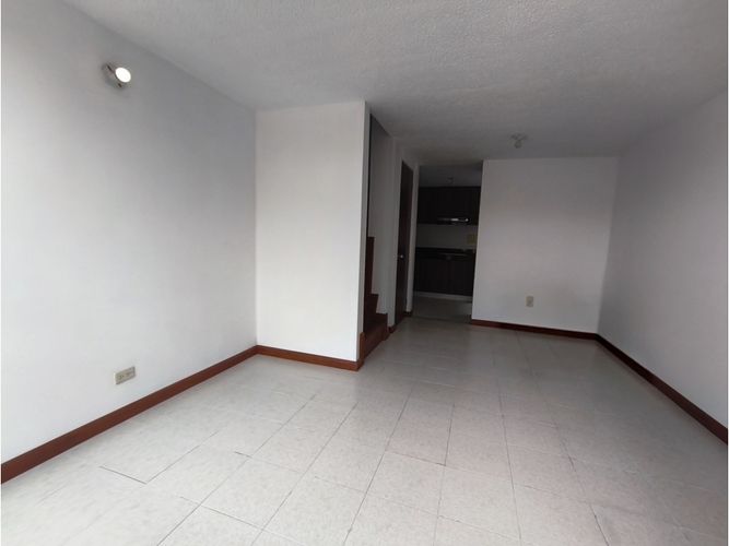 Casa en venta en Mazuren, Bogotá · foto 2 de 22