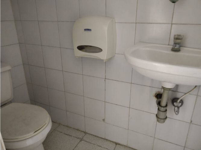 Local en arriendo en La Candelaria, Medellín, 300 m² · foto 7 de 10