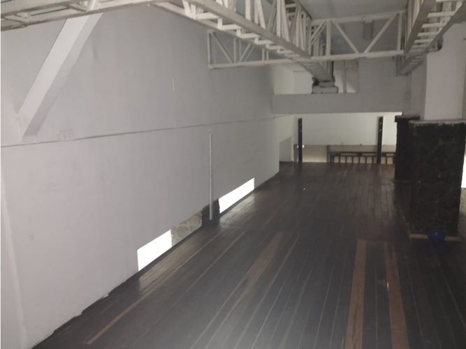 Local en arriendo en La Candelaria, Medellín, 300 m² · foto 9 de 10