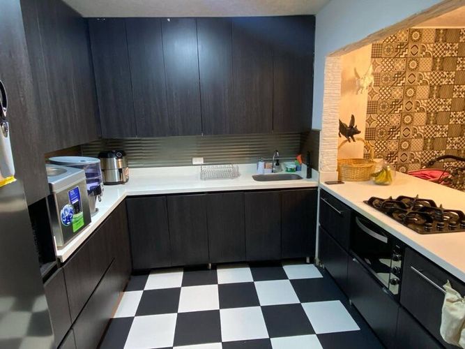 Casa de 5 alcobas en venta en Laureles, Medellín, 440 m² · foto 6 de 24