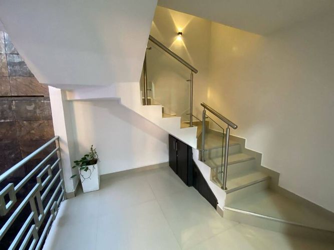 Casa de 5 alcobas en venta en Laureles, Medellín, 440 m² · foto 9 de 24