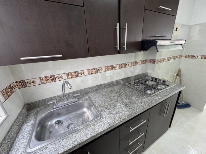 Apartamento de 1 alcoba en arriendo en Granada, Cali, 51 m² · foto 3 de 12