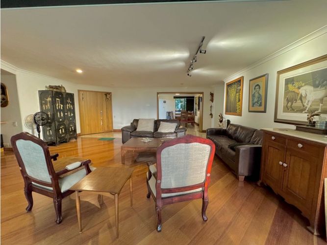 Apartamento de 3 alcobas en venta en Los Balsos, Medellín, 193 m² · foto 6 de 21