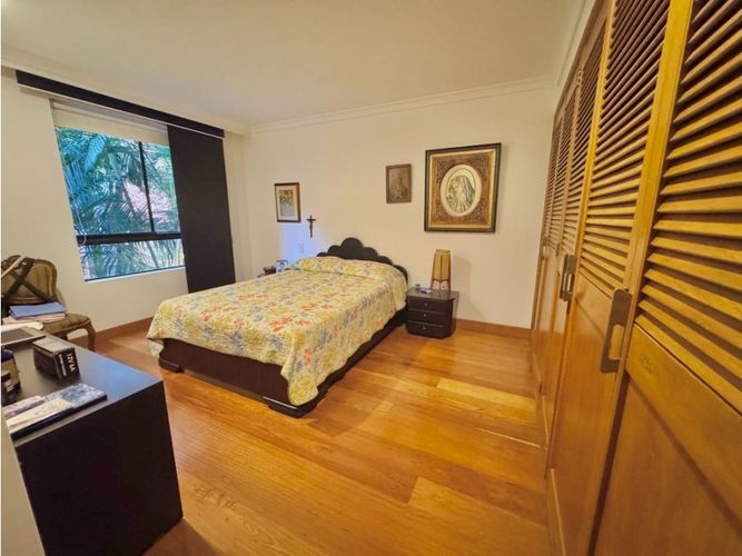 Apartamento de 3 alcobas en venta en Los Balsos, Medellín, 193 m² · foto 8 de 21