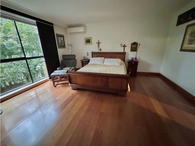 Apartamento de 3 alcobas en arriendo en Los Balsos, Medellín, 193 m² · foto 14 de 21