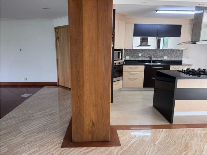 Apartamento de 3 alcobas en arriendo en Los Balsos, Medellín, 193 m² · foto 20 de 21
