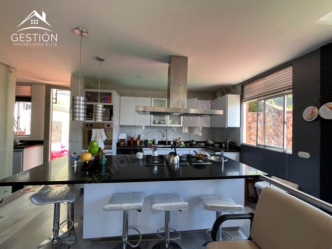 Casa de 4 alcobas en venta en San Jose De Bavaria, Bogotá, 218 m² · foto 7 de 24