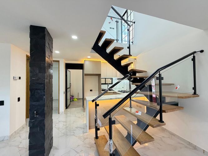 Casa de 4 alcobas en venta en La Ceja, 114 m² · foto 2 de 15