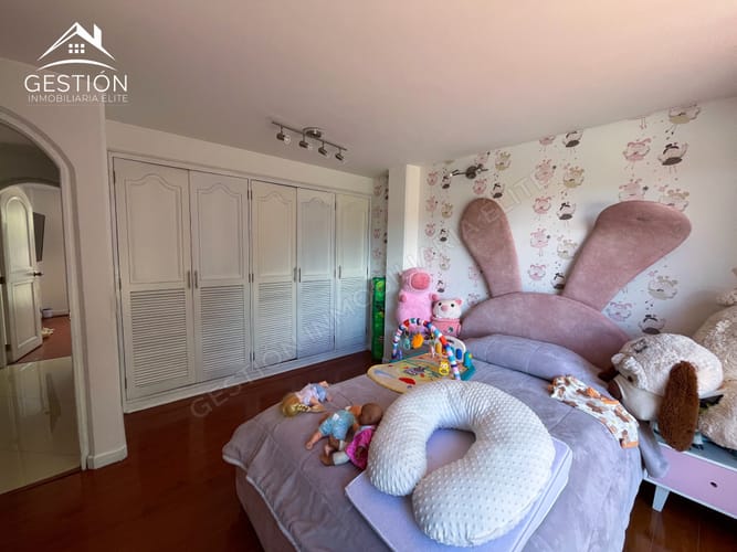 Casa de 4 alcobas en venta en San Jose De Bavaria, Bogotá, 218 m² · foto 12 de 24