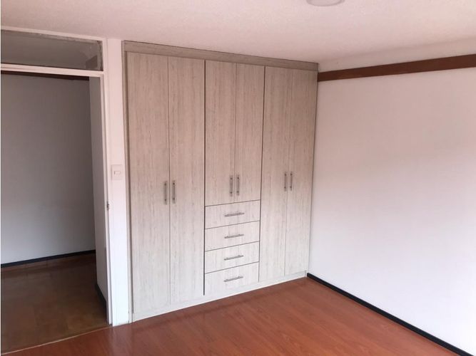 Apartamento de 3 alcobas en venta en Santa Barbara, Bogotá, 108 m² · foto 11 de 18