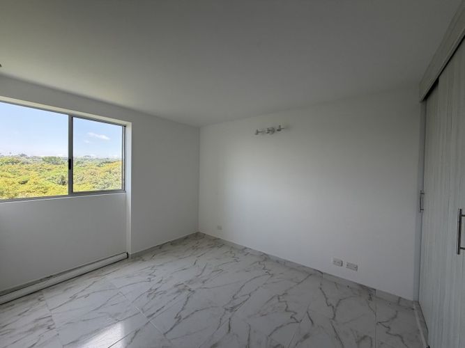 Apartamento de 2 alcobas en venta en Club Campestre, Cali, 57 m² · foto 11 de 22