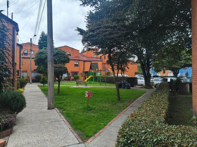 Casa de 3 alcobas en venta en Agrupacion La Cofradia, Bogotá, 72 m² · foto 19 de 20