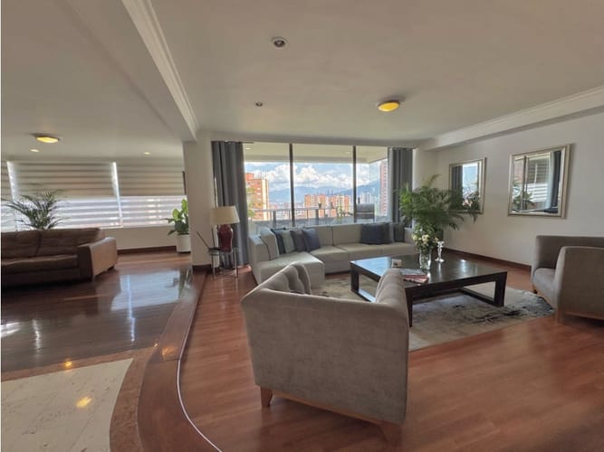 Apartamento de 4 alcobas en venta en Los Balsos, Medellín, 250 m² · foto 6 de 22