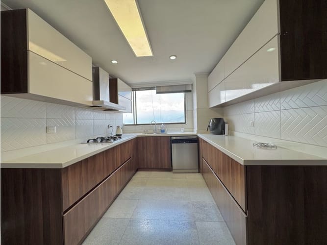 Apartamento de 4 alcobas en venta en Los Balsos, Medellín, 250 m² · foto 10 de 22