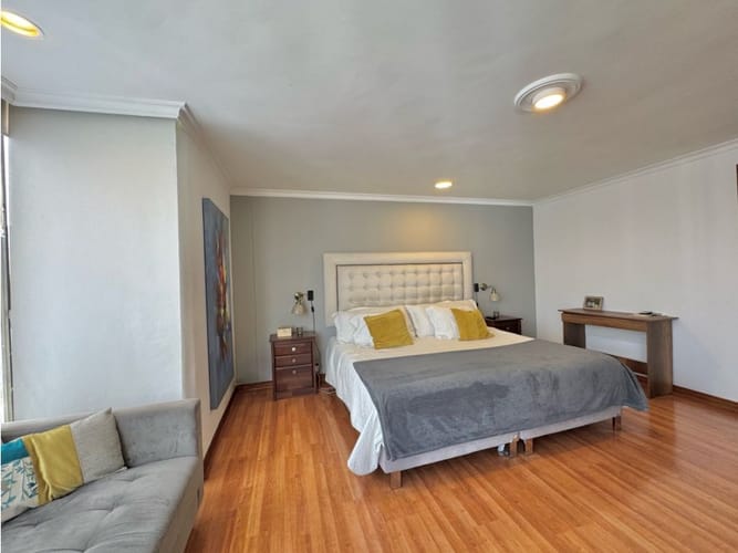 Apartamento de 4 alcobas en venta en Los Balsos, Medellín, 250 m² · foto 17 de 22