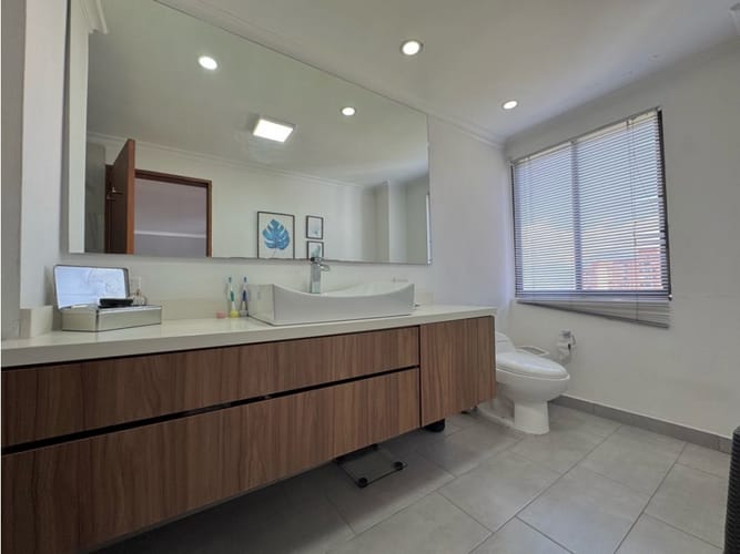 Apartamento de 4 alcobas en venta en Los Balsos, Medellín, 250 m² · foto 19 de 22