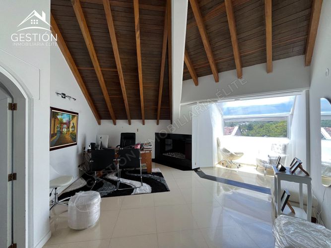 Casa de 4 alcobas en venta en San Jose De Bavaria, Bogotá, 218 m² · foto 16 de 24