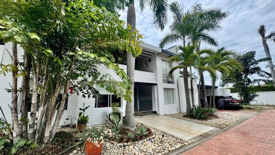 Casa de 4 alcobas en venta en Co. Portal Del Campo, Neiva, 166 m² · foto 2 de 21