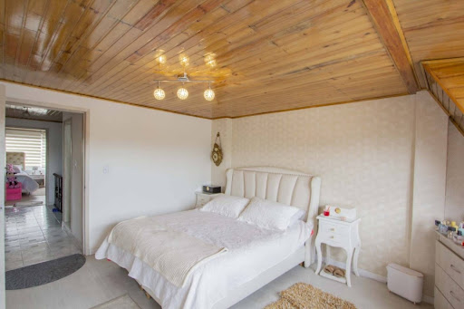 Casa en venta en Las Americas, Bogotá · foto 7 de 24