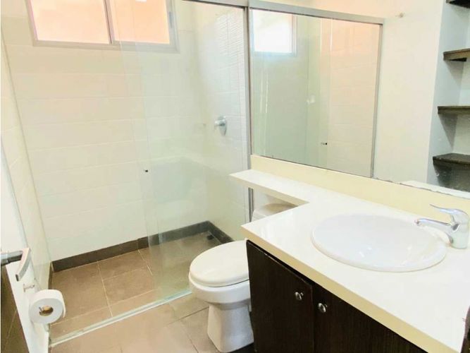 Apartamento de 3 alcobas en arriendo en Prados De Sabaneta, Sabaneta, 117 m² · foto 11 de 24
