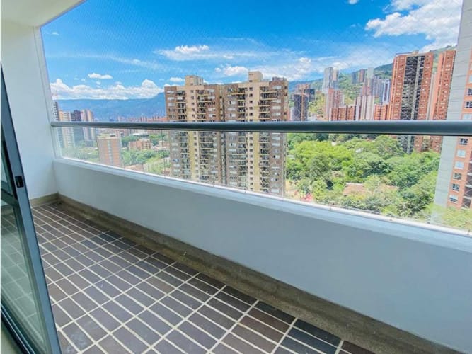 Apartamento de 3 alcobas en arriendo en Prados De Sabaneta, Sabaneta, 117 m² · foto 21 de 24