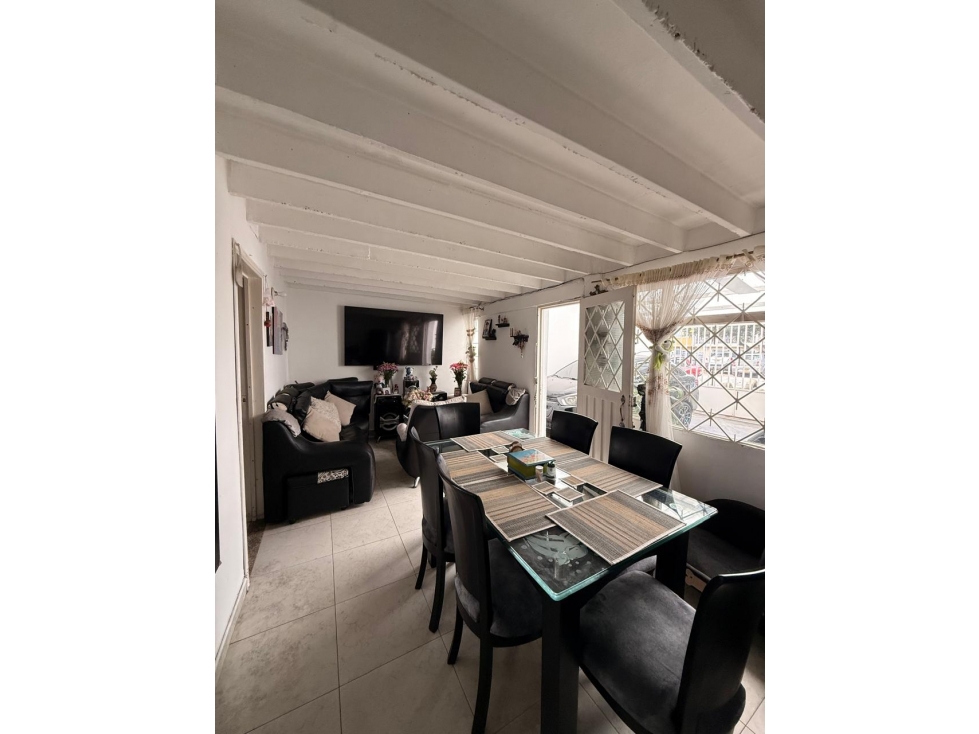 Casa en venta en Garces Navas, Bogotá · foto 3 de 10