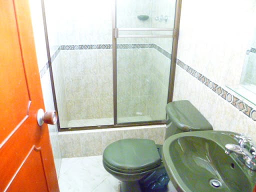 Casa de 4 alcobas en venta en El Batán, Bogotá, 261 m² · foto 9 de 23