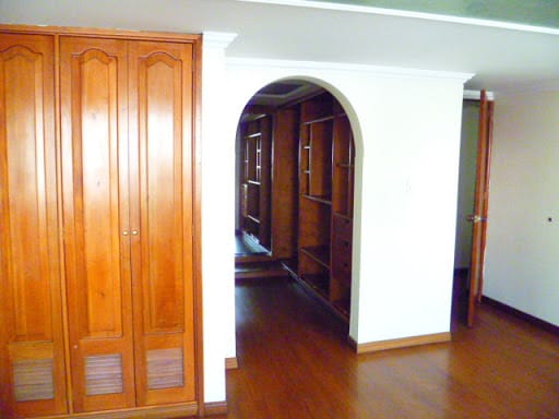 Casa de 4 alcobas en venta en El Batán, Bogotá, 261 m² · foto 15 de 23