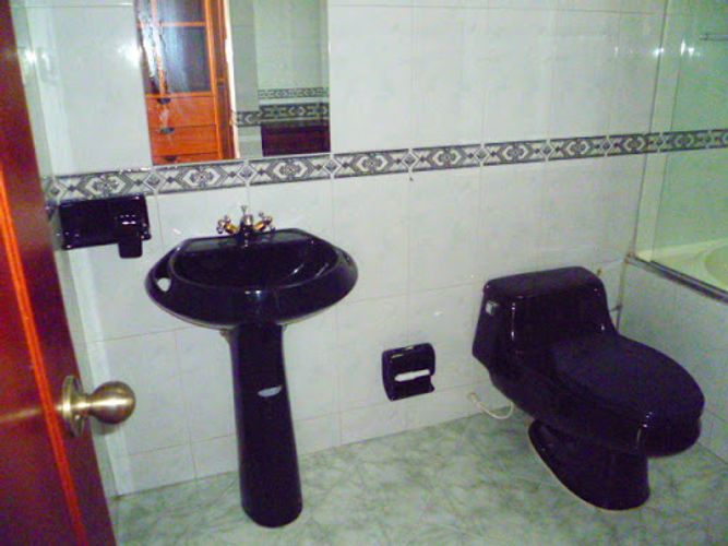 Casa de 4 alcobas en venta en El Batán, Bogotá, 261 m² · foto 17 de 23