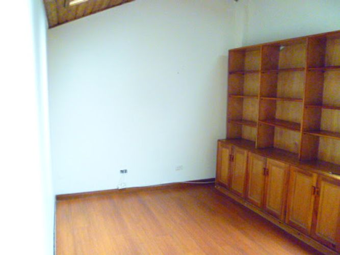 Casa de 4 alcobas en venta en El Batán, Bogotá, 261 m² · foto 18 de 23