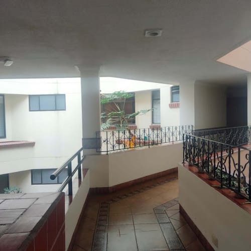 Apartamento de 6 alcobas en venta en Santa Barbara Alta, Bogotá, 185 m² · foto 3 de 24