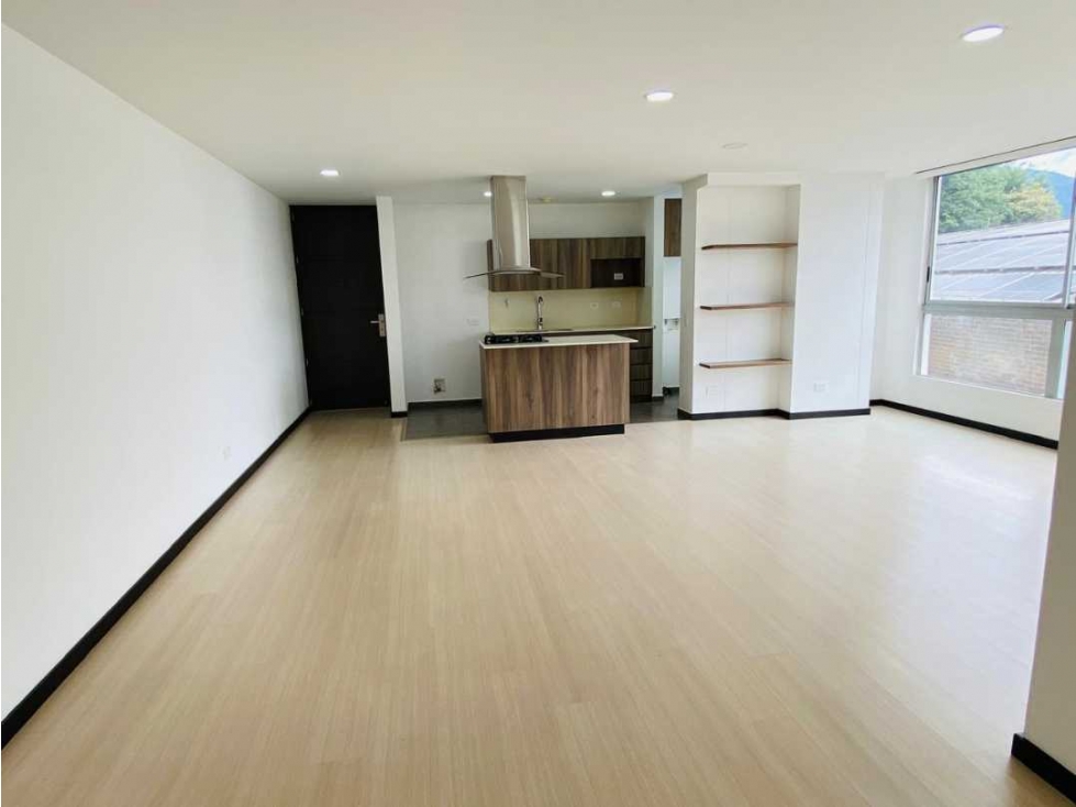 Apartamento en arriendo en Loma El Atravesado, Envigado · foto 2 de 24