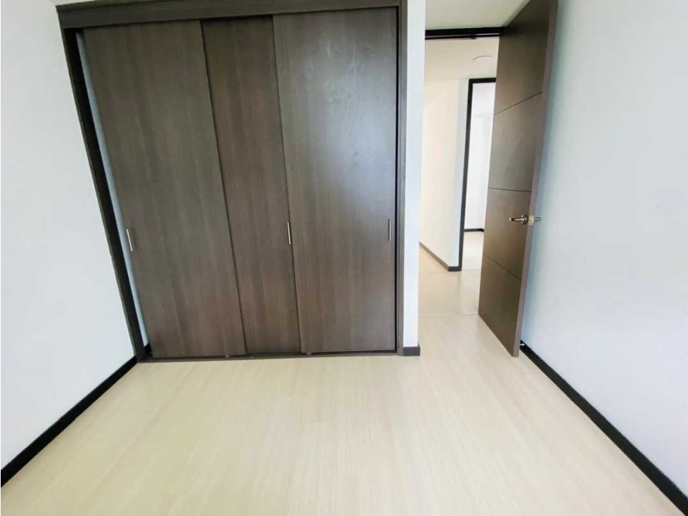 Apartamento en arriendo en Loma El Atravesado, Envigado · foto 9 de 24