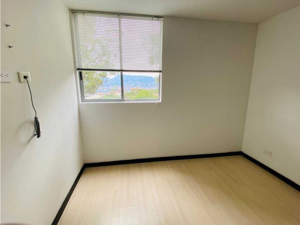 Apartamento en arriendo en Loma El Atravesado, Envigado · foto 10 de 24